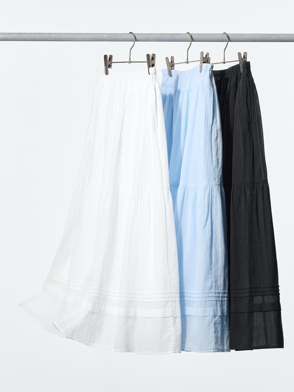 Uniqlo Black Tiered Maxi Skirt